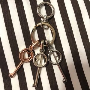 Henri bendel key chain